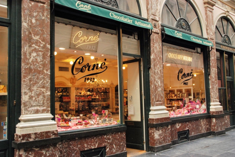 boulangerie-PUGET ROSTANG-min_chocolate_chocolaterie_shop_luxury_chic_gallery_brussels_belgium-558146